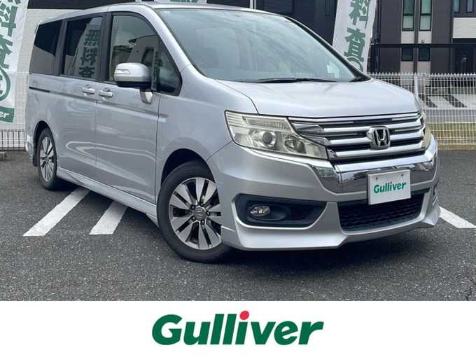 新着情報“ステップワゴンスパーダパワーエディション”2013年式スーパープラチナメタリック入荷しました！