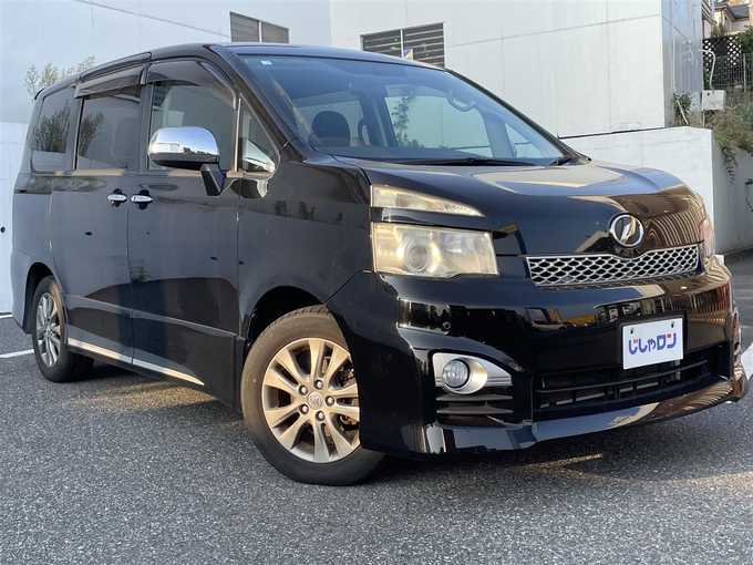 新着情報“ヴォクシーZS 煌Ⅱ”2012年式ブラック入荷しました！