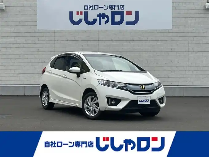 新着情報“フィットハイブリッドハイブリッド・Sパッケージ”2014年式プレミアムホワイトパール入荷しました！