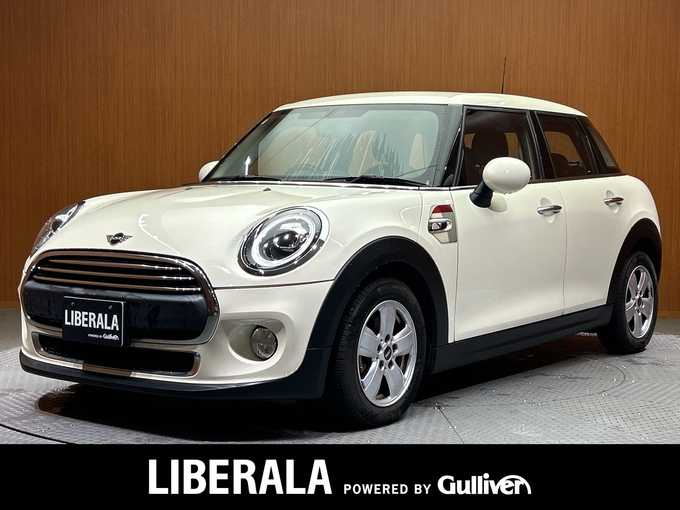 新着情報“ＭＩＮＩヴィクトリア”2018年式白入荷しました！