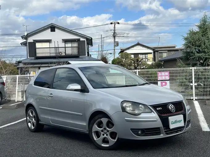 新着情報“ポロGTI”2007年式シルバー入荷しました！