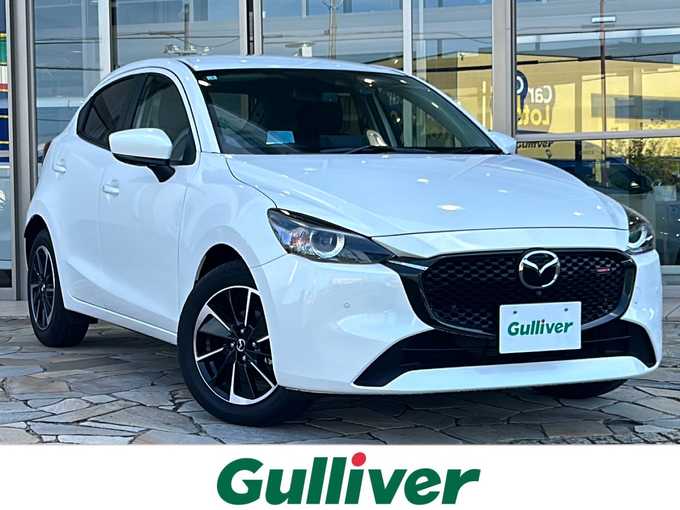 新着情報“ＭＡＺＤＡ２15スポルト”2025年式スノーフレイクホワイトパールマイカ入荷しました！