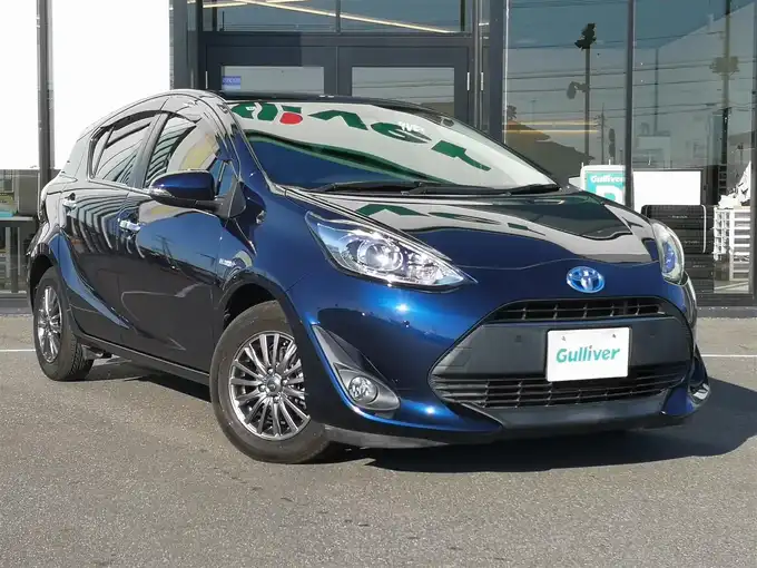 新着情報“アクアSスタイルブラック”2018年式ダークブルーマイカ入荷しました！