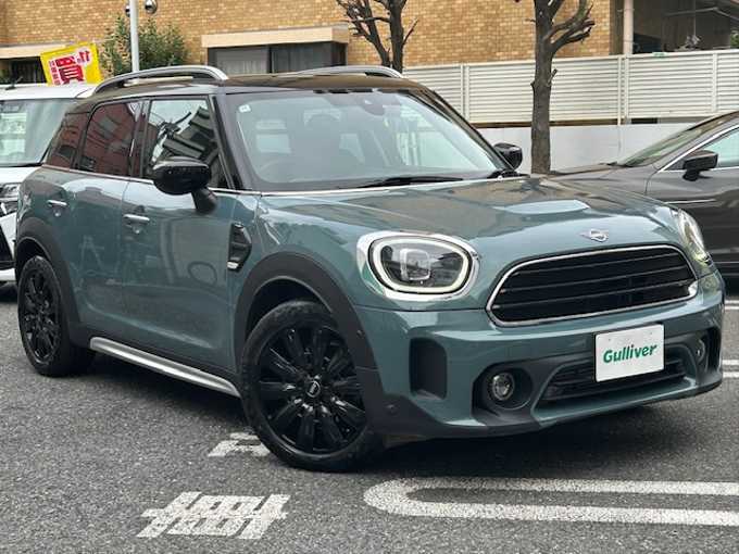 新着情報“ＭＩＮＩクーパーD クロスオーバー エッセンシャル・トリム”2022年式セージグリーンメタリック入荷しました！