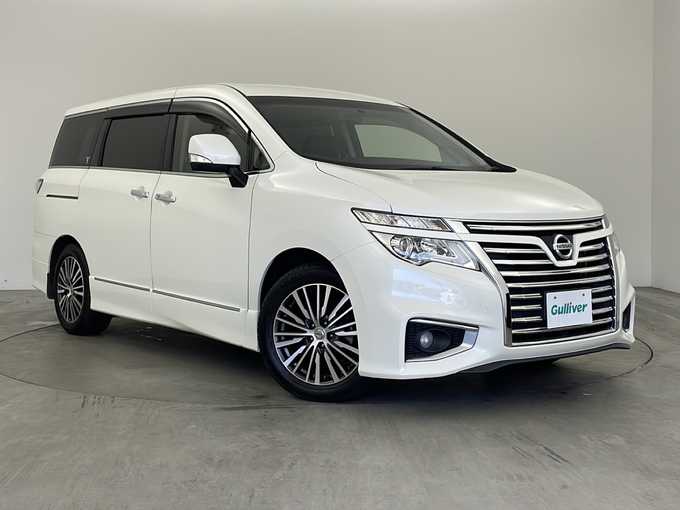 新着情報“エルグランド250ハイウェイスター”2014年式ブリリアントホワイトパール入荷しました！
