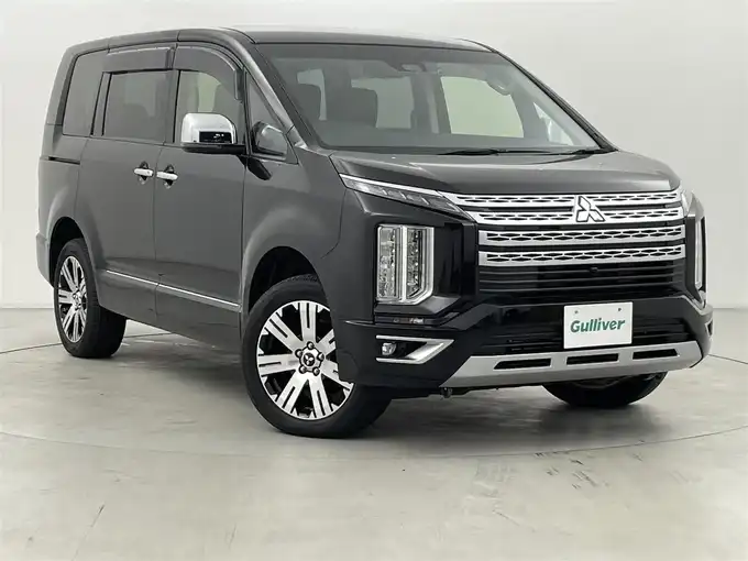 新着情報“デリカＤ：５P”2023年式アメジストブラック入荷しました！