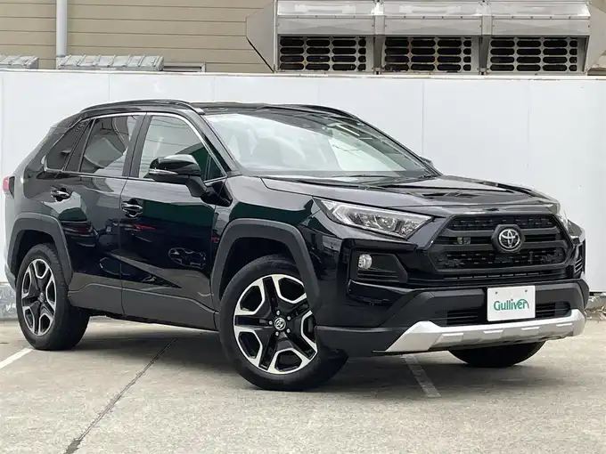 新着情報“ＲＡＶ４アドベンチャー”2019年式アティチュードブラックマイカ入荷しました！