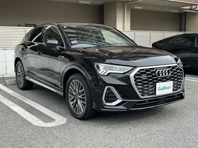 新着情報“Ｑ３スポーツバック35TDIクワトロ Sライン”2021年式ミトスブラックメタリック入荷しました！