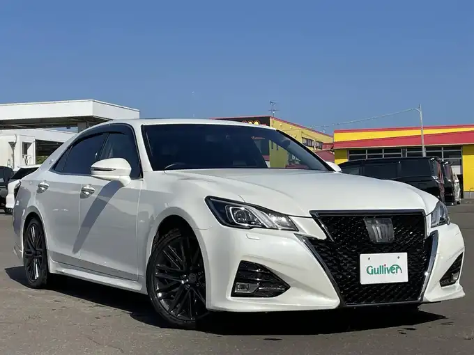 新着情報“クラウンアスリートG－T”2015年式ホワイトパールクリスタルシャイン入荷しました！