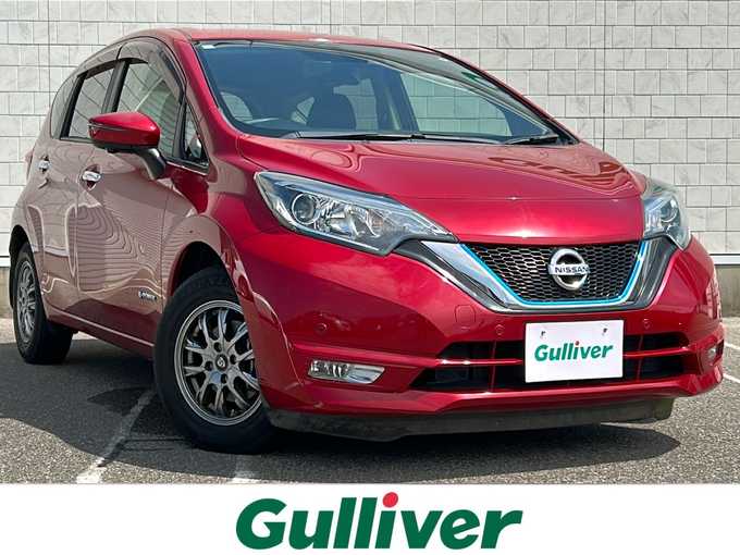 新着情報“ノートe－パワー X”2016年式ガーネットレッド入荷しました！