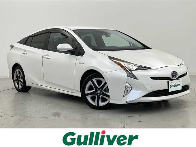 新着情報“プリウスAツーリングセレクション”2016年式ホワイトパールクリスタルシャイン入荷しました！