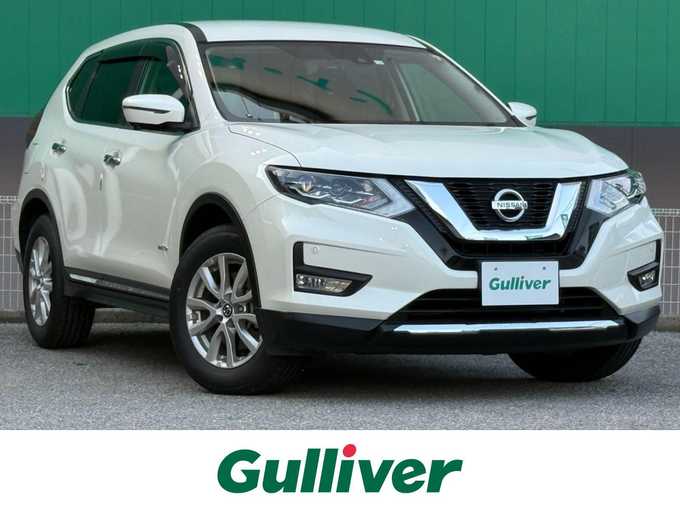 新着情報“エクストレイル20Xi ハイブリッド”2018年式ブリリアントホワイトパール入荷しました！