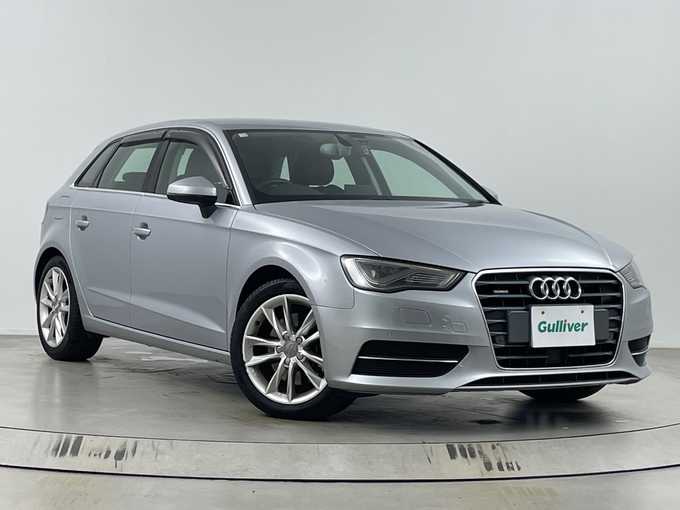 新着情報“Ａ３スポーツバック1．8TFSIクワトロ”2014年式シルバー入荷しました！