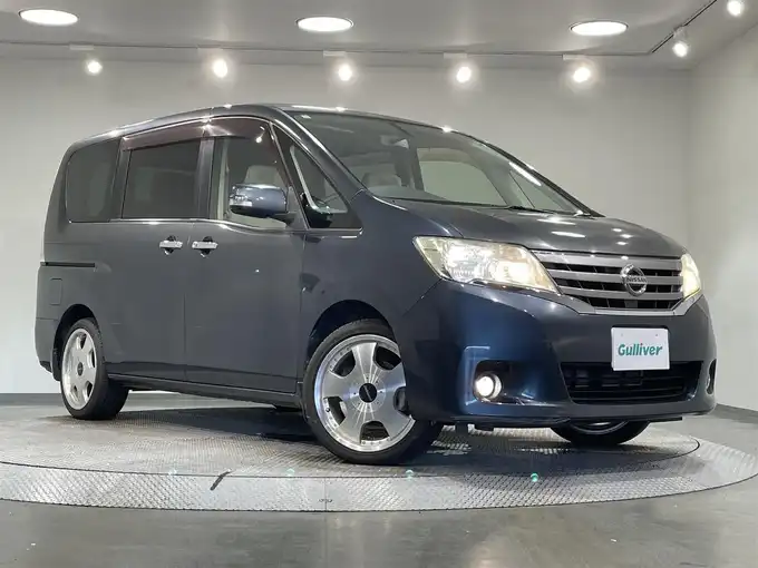 新着情報“セレナ20G”2011年式スチールブルー入荷しました！