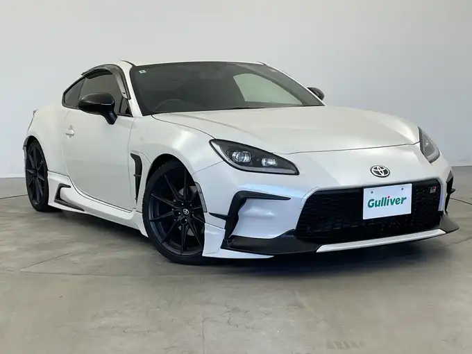 新着情報“ＧＲ８６RZ”2022年式ホワイトパールクリスタルシャイン入荷しました！