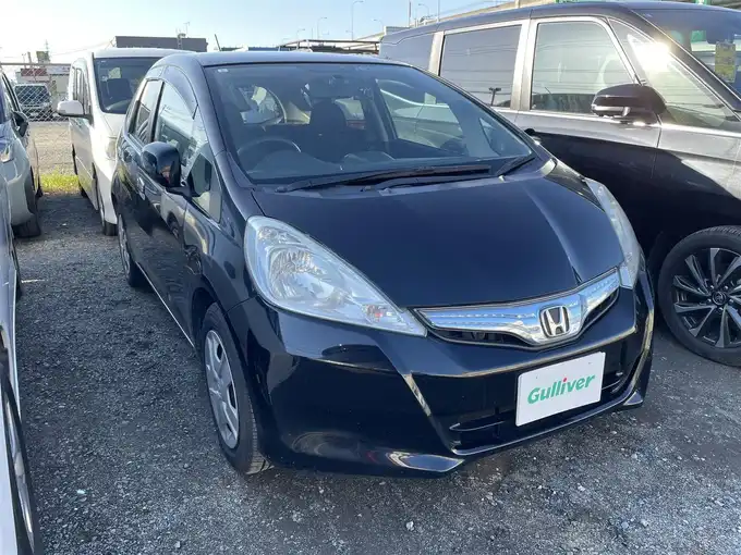 新着情報“フィットハイブリッドハイブリッド”2011年式クリスタルブラックパール入荷しました！