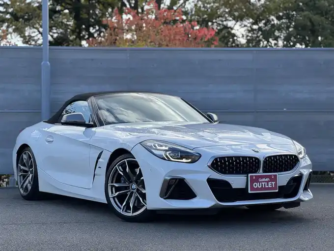 新着情報“Ｚ４M40i”2019年式アルピンホワイトⅢ入荷しました！