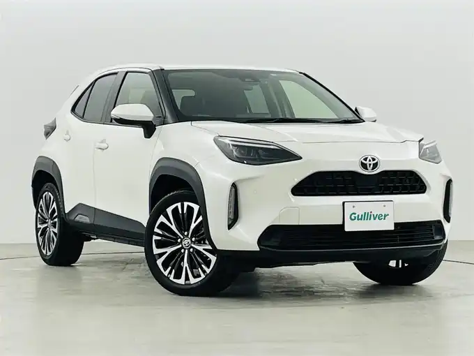 新着情報“ヤリスクロスZ”2022年式ホワイトパールクリスタルシャイン入荷しました！