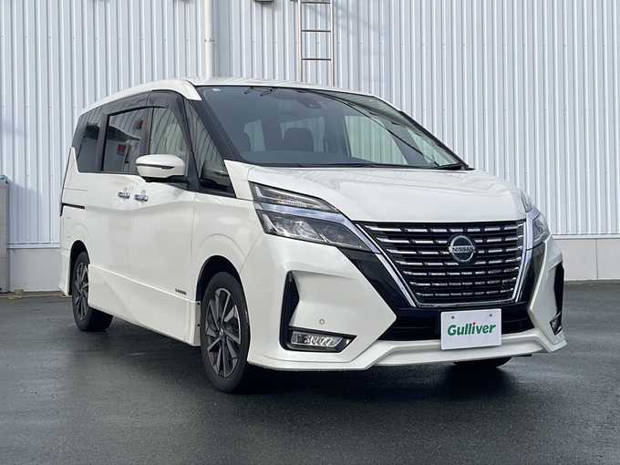 新着情報“セレナハイウェイスターV”2020年式ブリリアントホワイトパール入荷しました！
