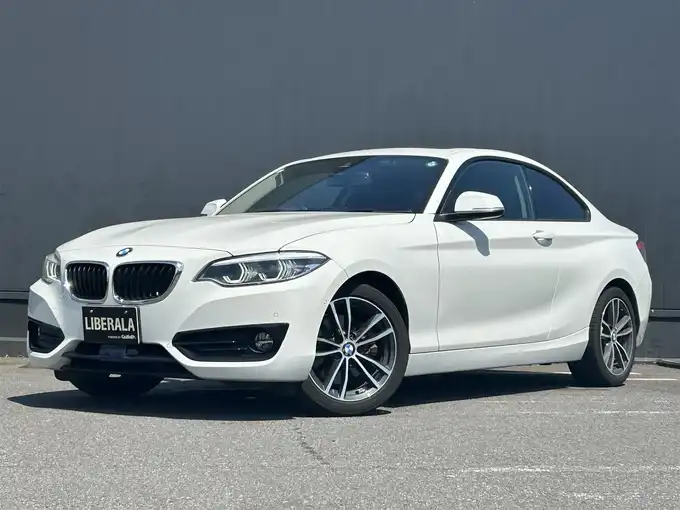 新着情報“２シリーズ220iクーペ スポーツ”2018年式アルピンホワイトⅢ入荷しました！