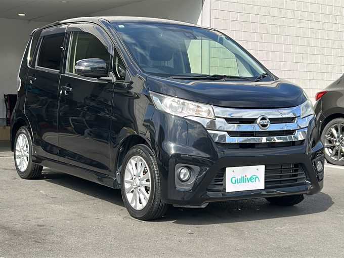 新着情報“デイズハイウェイスターX Vセレクション+セーフティⅡ”2015年式ブラック入荷しました！