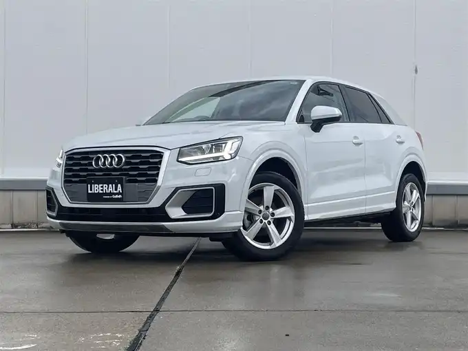 新着情報“Ｑ２30TFSIスポーツ”2020年式グレイシアホワイトメタリック入荷しました！