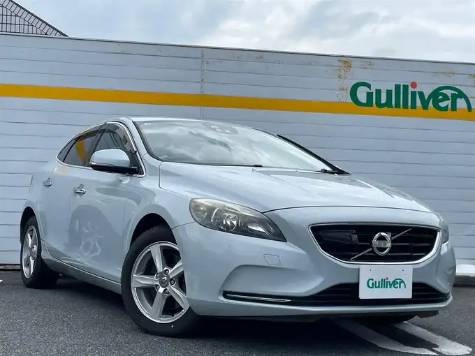 新着情報“Ｖ４０T4”2013年式ライトブルー入荷しました！