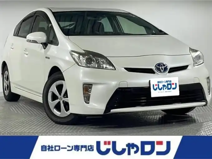 新着情報“プリウスG”2012年式ホワイトパールクリスタルシャイン入荷しました！