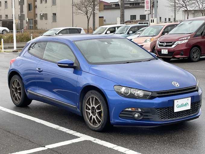 新着情報“シロッコ2．0TSI”2010年式青入荷しました！