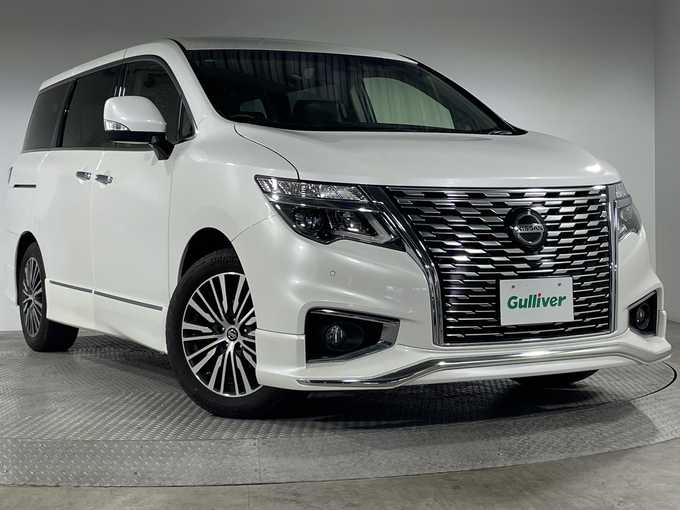 新着情報“エルグランド250ハイウェイスターS”2022年式ピュアホワイトパール入荷しました！