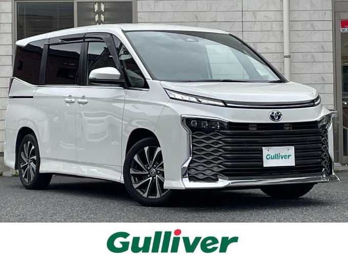 新着情報“ヴォクシーハイブリッドS－Z”2022年式ホワイトパールクリスタルシャイン入荷しました！