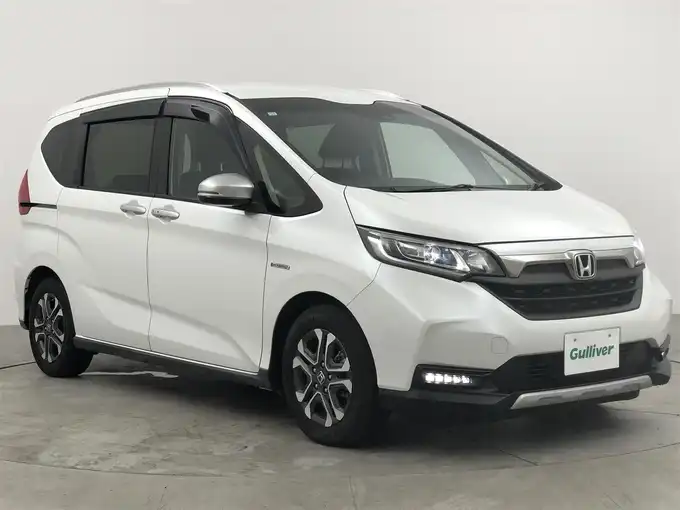 新着情報“フリード＋ハイブリッドハイブリッド・クロスターホンダセンシング”2020年式プラチナホワイトパール入荷しました！