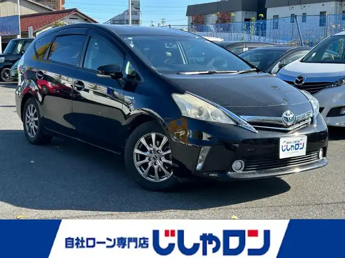 新着情報“プリウスαS”2012年式ブラック入荷しました！