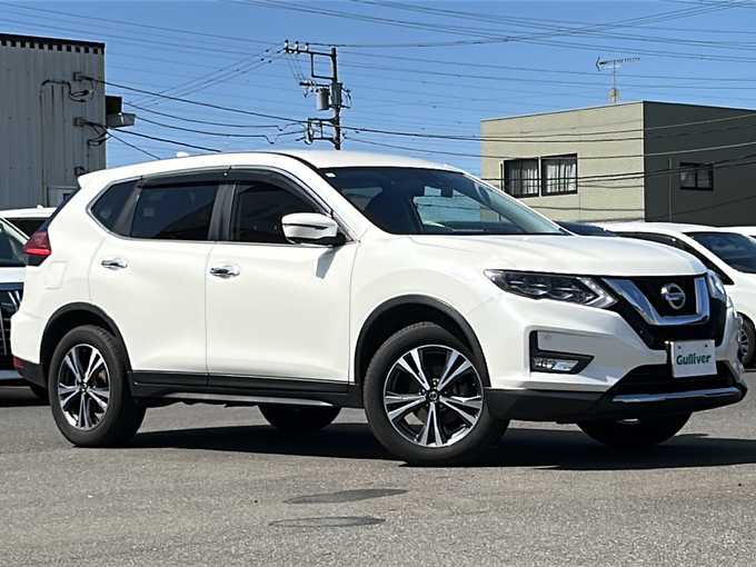 新着情報“エクストレイル20Xi”2019年式ブリリアントホワイトパール入荷しました！