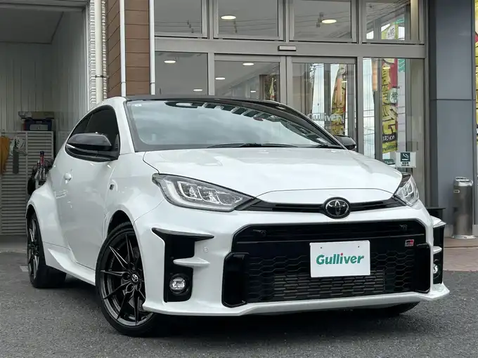 新着情報“ＧＲヤリスRZ ハイパフォーマンス”2021年式プラチナホワイトパールマイカ入荷しました！