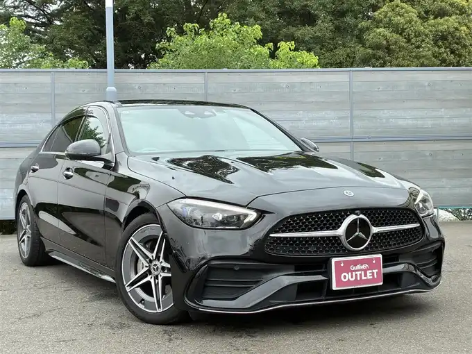 新着情報“ＣクラスC220dアバンギャルド AMGライン”2021年式オブシディアンブラック入荷しました！