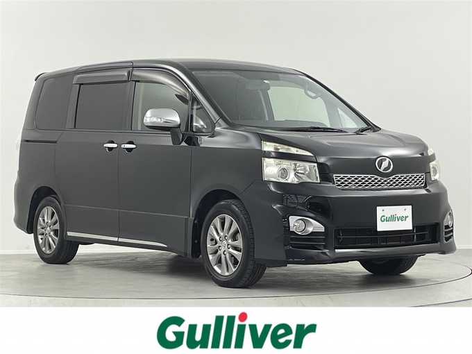 新着情報“ヴォクシーZS 煌Ⅱ”2012年式ブラック入荷しました！