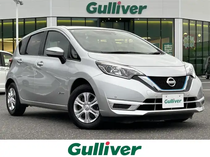 新着情報“ノートe－パワー X ブラックアロー”2020年式シルバー入荷しました！