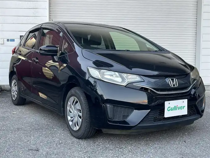 新着情報“フィット13G・Fパッケージ”2015年式クリスタルブラックパール入荷しました！