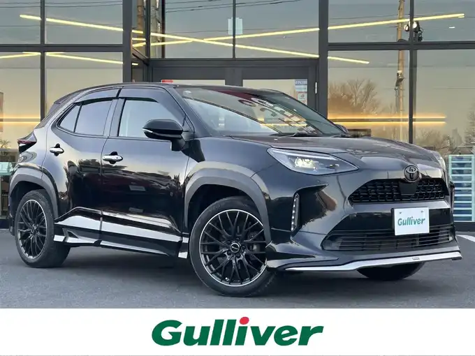 新着情報“ヤリスクロスハイブリッドZ”2021年式ブラックマイカ入荷しました！