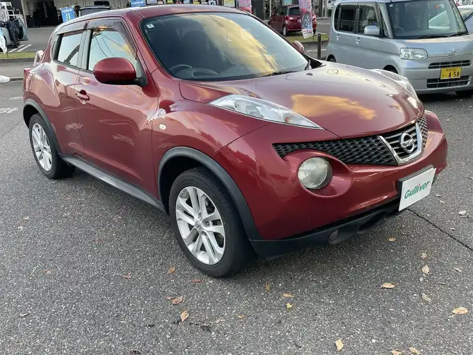 新着情報“ジューク16GT FOUR”2012年式ラディアントレッド入荷しました！