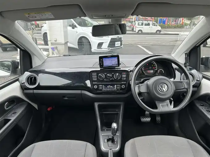 新着情報“アップ！ムーブ アップ！”2014年式キャンディホワイト入荷しました！02