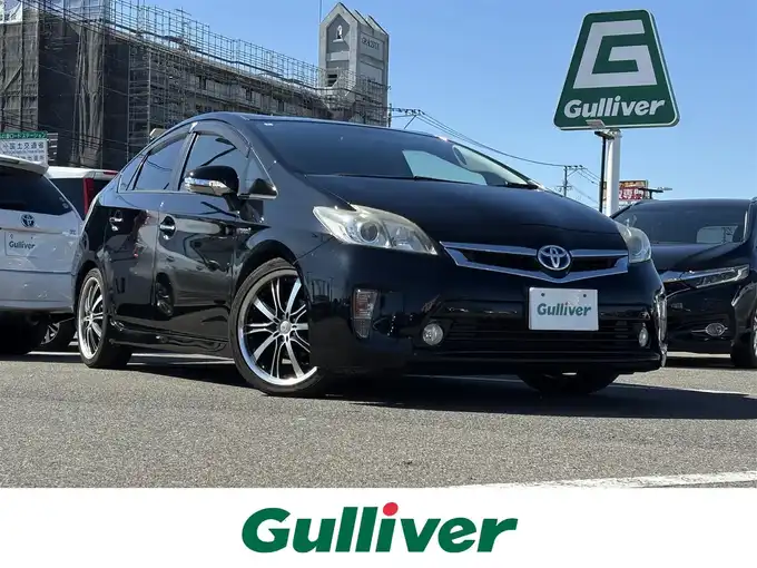 新着情報“プリウスS”2014年式ブラック入荷しました！