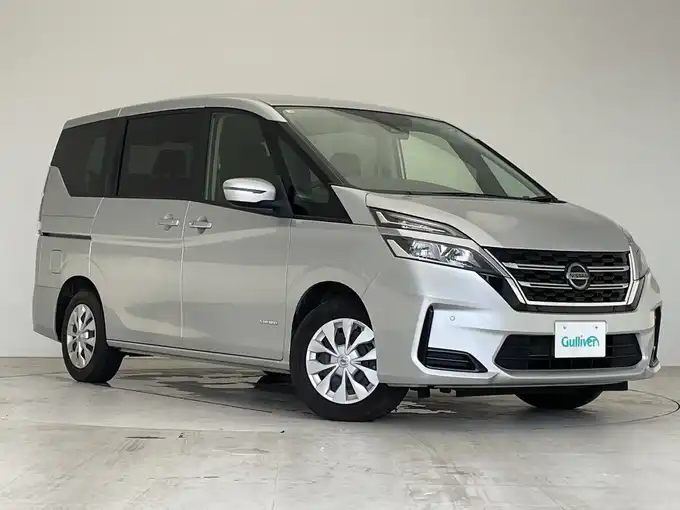 新着情報“セレナX”2022年式ブリリアントシルバー入荷しました！