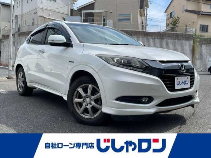新着情報“ヴェゼルハイブリッドZ”2014年式ホワイトオーキッドパール入荷しました！