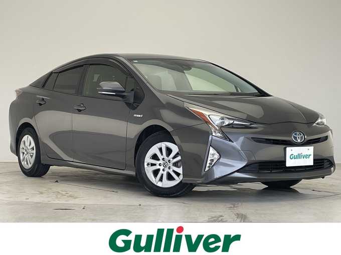 新着情報“プリウスS”2016年式グレーメタリック入荷しました！