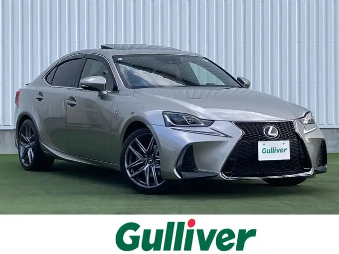 新着情報“ＩＳIS300h Fスポーツ”2017年式ソニックチタニウム入荷しました！