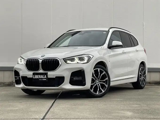 新着情報“Ｘ１xDrive 18d Mスポーツ”2022年式アルピンホワイトⅢ入荷しました！