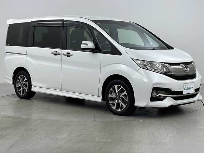 新着情報“ステップワゴンスパーダスパーダ・クールスピリット”2015年式ホワイトオーキッドパール入荷しました！