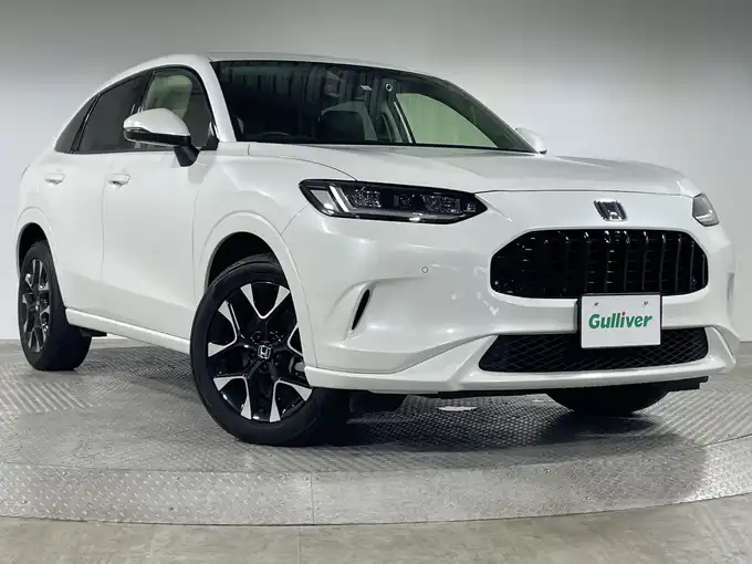 新着情報“ＺＲ－Ｖe:HEV Z”2022年式プラチナホワイトパール入荷しました！